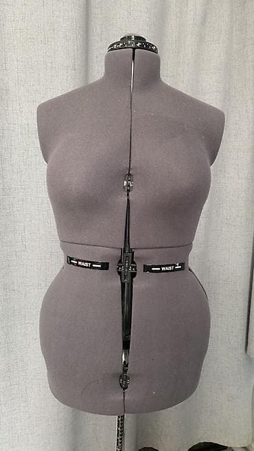 Манекен Взрослый женский, Б/у at lalafo.kg Манекен Взрослый женский, Б/у