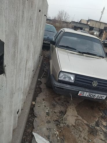 Volkswagen Golf: 1988 г., 1.8 л, Механика, Бензин, Хэтчбэк at lalafo.kg Volkswagen Golf: 1988 г., 1.8 л, Механика, Бензин, Хэтчбэк