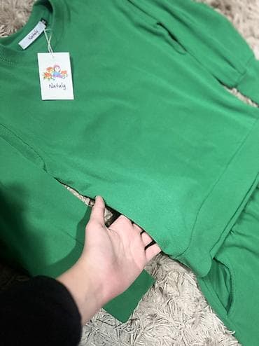 Комплект, цвет - Зеленый, Новый at lalafo.kg Комплект, цвет - Зеленый, Новый