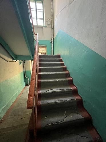2 комнаты, 44 м², Ата-Тюрк парк Индивидуалка, 1 этаж, Старый ремонт at lalafo.kg 2 комнаты, 44 м², Ата-Тюрк парк Индивидуалка, 1 этаж, Старый ремонт