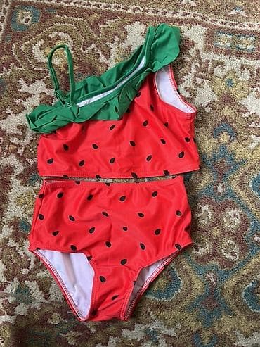 Комплект, цвет - Красный, Б/у at lalafo.kg Комплект, цвет - Красный, Б/у