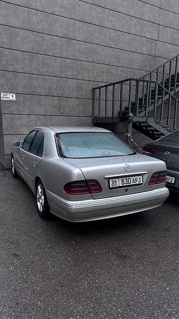 Mercedes-Benz E-Class: 1998 г., 2 л, Механика, Бензин, Седан at lalafo.kg Mercedes-Benz E-Class: 1998 г., 2 л, Механика, Бензин, Седан