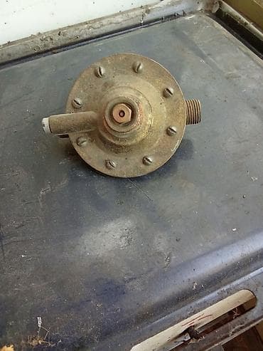 Газовый редуктор (регулятор давления) - Массивный металлический at lalafo.kg Газовый редуктор (регулятор давления) - Массивный металлический