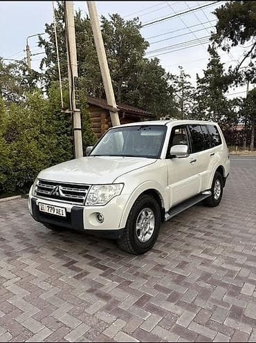 Mitsubishi Pajero: 2008 г., 3 л, Типтроник, Бензин, Внедорожник at lalafo.kg Mitsubishi Pajero: 2008 г., 3 л, Типтроник, Бензин, Внедорожник