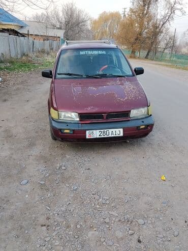 Mitsubishi Space Wagon: 1993 г., 2 л, Механика, Газ, Минивэн at lalafo.kg Mitsubishi Space Wagon: 1993 г., 2 л, Механика, Газ, Минивэн