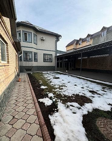 🏡 Продаётся просторный дом с подвалом 📍 Район Ахунбаева Идеальный lalafo.kg да — 2 🏡 Продаётся просторный дом с подвалом 📍 Район Ахунбаева Идеальный — 2