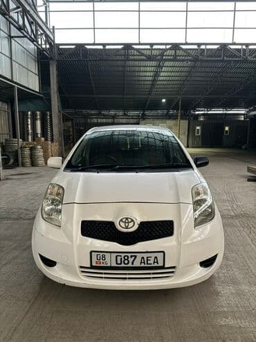 Toyota Vitz: 2005 г., 1.3 л, Вариатор, Бензиновая, Хэтчбэк at lalafo.kg Toyota Vitz: 2005 г., 1.3 л, Вариатор, Бензиновая, Хэтчбэк