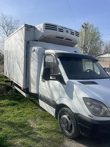 Легкий грузовик, Mercedes-Benz, Дубль, 3 т, Б/у at lalafo.kg Легкий грузовик, Mercedes-Benz, Дубль, 3 т, Б/у