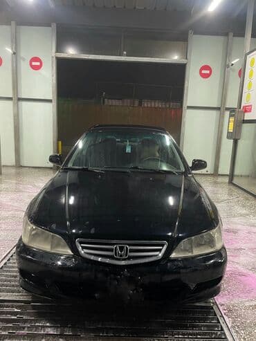 Honda Accord: 2001 г., 1.8 л, Автомат, Бензин, Седан at lalafo.kg Honda Accord: 2001 г., 1.8 л, Автомат, Бензин, Седан