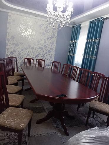 Стол и стул для зала, цвет - Коричневый at lalafo.kg Стол и стул для зала, цвет - Коричневый