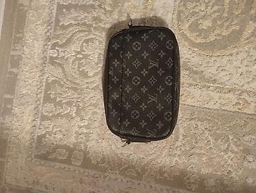 Барсетка, Louis Vuitton, Материал: Искусственная кожа, Б/у at lalafo.kg — 1 Барсетка, Louis Vuitton, Материал: Искусственная кожа, Б/у — 1