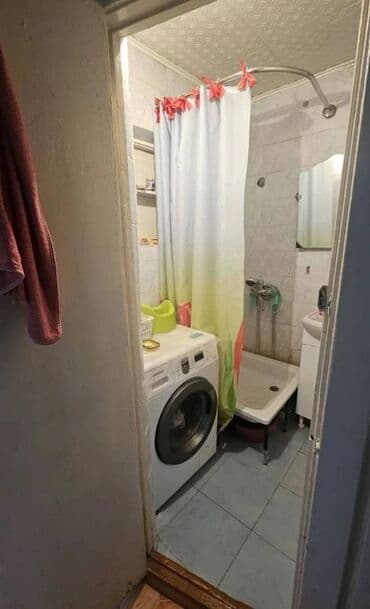 Ковролин: 2 бөлмө, 45 м², Жеке план, 4 кабат, Эски ремонт lalafo.kg да — 4 Ковролин: 2 бөлмө, 45 м², Жеке план, 4 кабат, Эски ремонт — 4