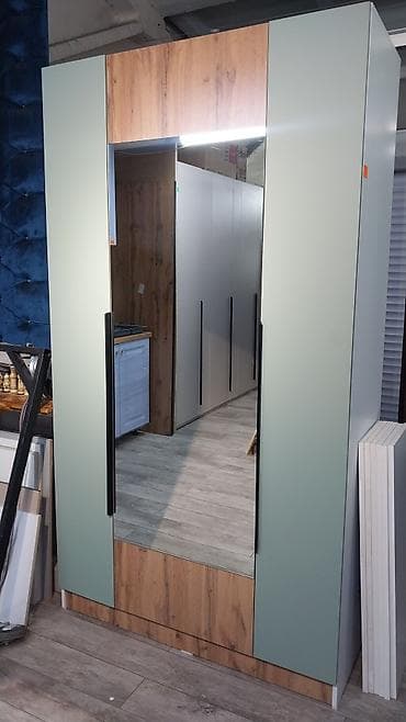 Шкаф в прихожую
с большим зеркалом at lalafo.kg — 1 Шкаф в прихожую
с большим зеркалом — 1