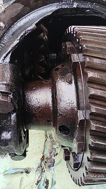 Муфталар: Арткы редуктор ZIL 2000 г., Колдонулган, Оригинал, Орусия lalafo.kg да — 4 Муфталар: Арткы редуктор ZIL 2000 г., Колдонулган, Оригинал, Орусия — 4