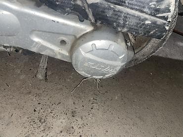 Скутер (бензиновый), на хаду толька на пластик м8 про at lalafo.kg Скутер (бензиновый), на хаду толька на пластик м8 про