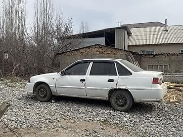 Daewoo Nexia: 2010 г., 1.5 л, Механика, Бензин, Седан at lalafo.kg Daewoo Nexia: 2010 г., 1.5 л, Механика, Бензин, Седан