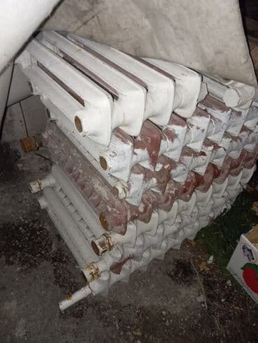 Продаю батерия чугунный радиатор б,у at lalafo.kg Продаю батерия чугунный радиатор б,у