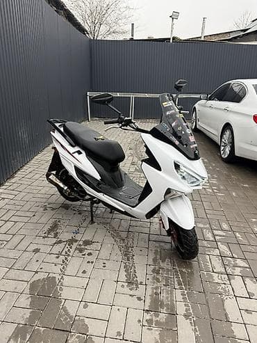 Макси-скутер BWS, 125 куб. см, Бензин, Б/у at lalafo.kg — 2 Макси-скутер BWS, 125 куб. см, Бензин, Б/у — 2