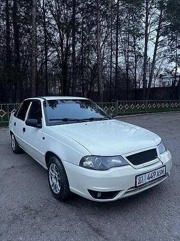 Daewoo Nexia: 2010 г., 1.5 л, Механика, Бензин, Седан at lalafo.kg Daewoo Nexia: 2010 г., 1.5 л, Механика, Бензин, Седан