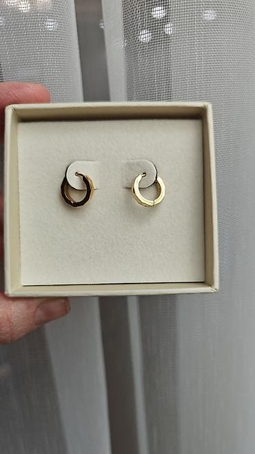 Минималистичные серьги-кольца BURKER - Бренд: BURKER (фирменная at lalafo.kg Минималистичные серьги-кольца BURKER - Бренд: BURKER (фирменная