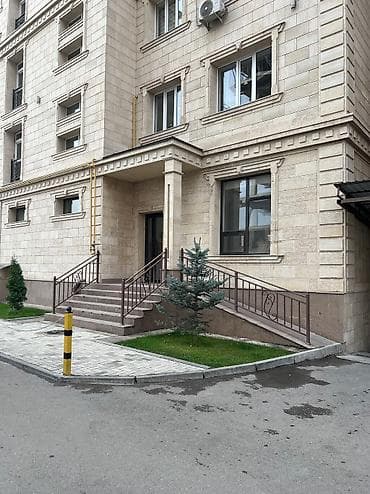 Продажа магазинов В жилом доме, 112 м², Отдельный вход, 1 этаж at lalafo.kg Продажа магазинов В жилом доме, 112 м², Отдельный вход, 1 этаж