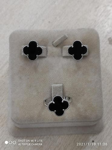 Ванклиф 🥰🥰🥰 Очень красивый и модный Набор из Серебра 925 пробы Дизайн at lalafo.kg Ванклиф 🥰🥰🥰 Очень красивый и модный Набор из Серебра 925 пробы Дизайн