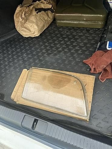 Стекло передней фары автомобиля. Mercedes Benz w140 рест торг фирма at lalafo.kg Стекло передней фары автомобиля. Mercedes Benz w140 рест торг фирма