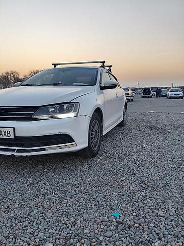 Volkswagen Jetta: 2015 г., 1.6 л, Механика, Бензин, Седан lalafo.kg да — 5 Volkswagen Jetta: 2015 г., 1.6 л, Механика, Бензин, Седан — 5