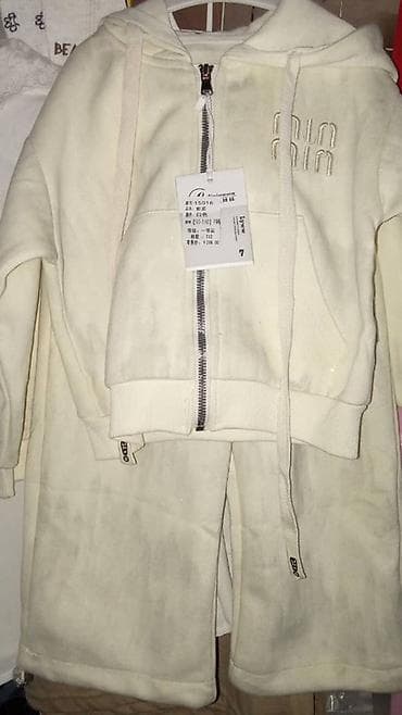 Комплект, цвет - Белый, Новый at lalafo.kg Комплект, цвет - Белый, Новый