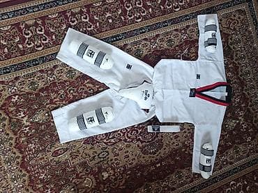 Комплект для тхэквондо (WTF/World Taekwondo): Размер на рост 140 уни at lalafo.kg Комплект для тхэквондо (WTF/World Taekwondo): Размер на рост 140 уни