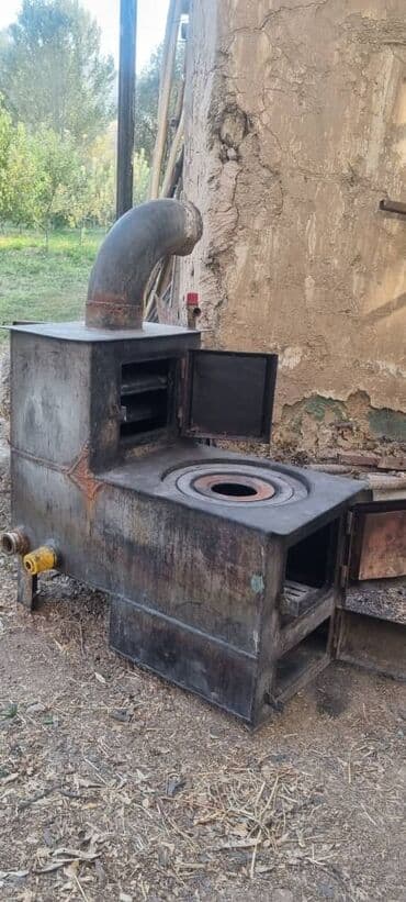 Продаётся печька 12 000 сом печька сатылат Куршабта суйлошу жолдору at lalafo.kg Продаётся печька 12 000 сом печька сатылат Куршабта суйлошу жолдору