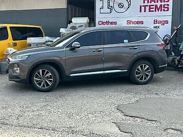 Hyundai Santa Fe: 2019 г., 2 л, Автомат, Дизель, Кроссовер at lalafo.kg Hyundai Santa Fe: 2019 г., 2 л, Автомат, Дизель, Кроссовер