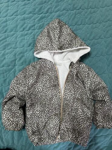 ПРОДАЮ осеннюю утеплённые куртку б/у для девочки в отличном состоянии at lalafo.kg ПРОДАЮ осеннюю утеплённые куртку б/у для девочки в отличном состоянии