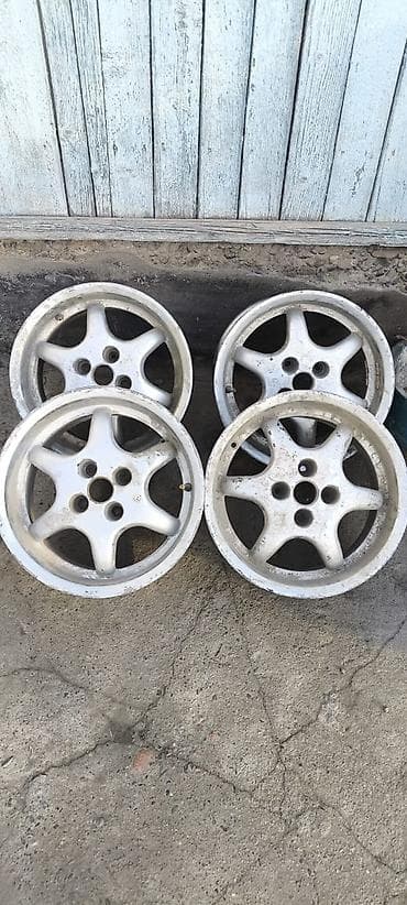 Литые Диски R 15 Комплект, отверстий - 4 at lalafo.kg Литые Диски R 15 Комплект, отверстий - 4