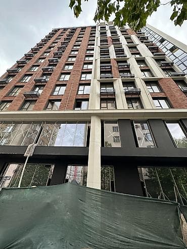 3 комнаты, 110 м², Золотой квадрат Элитка, 9 этаж at lalafo.kg 3 комнаты, 110 м², Золотой квадрат Элитка, 9 этаж