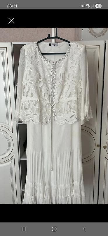 Белое нарядное платье с накидкой-болеро - Длина: макси - Материал at lalafo.kg Белое нарядное платье с накидкой-болеро - Длина: макси - Материал
