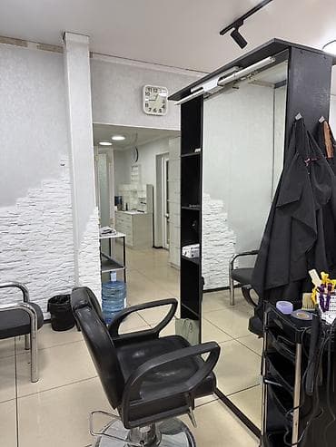 Аренда коворкинга: Сдаю Парикмахерское кресло в салоне красоты по первой линии Байтик at lalafo.kg — 1 Аренда коворкинга: Сдаю Парикмахерское кресло в салоне красоты по первой линии Байтик — 1