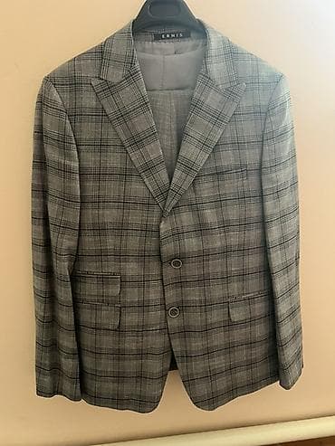 Продам новый турецкий костюм (пиджак, жилетка, брюки). Ни разу не at lalafo.kg Продам новый турецкий костюм (пиджак, жилетка, брюки). Ни разу не