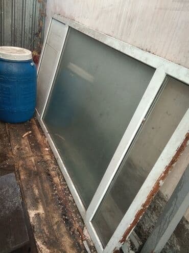 Офисная перегородка сынык жери жок Бир бети рифлёная абалы жакшы at lalafo.kg Офисная перегородка сынык жери жок Бир бети рифлёная абалы жакшы