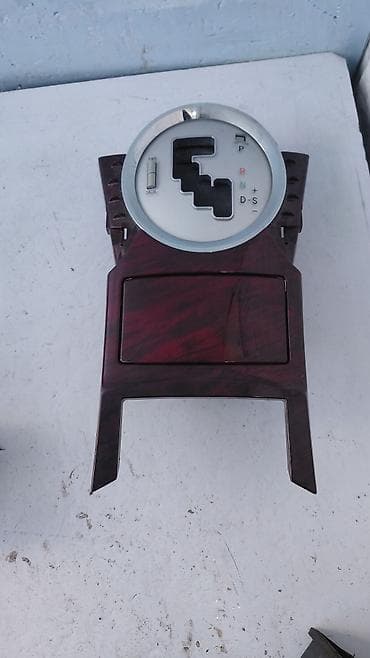 Центральная консоль Toyota 2004 г., Б/у, Оригинал, Япония at lalafo.kg Центральная консоль Toyota 2004 г., Б/у, Оригинал, Япония