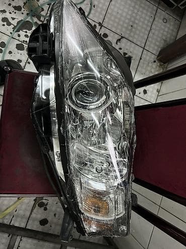 Передняя левая фара Toyota Оригинал at lalafo.kg Передняя левая фара Toyota Оригинал