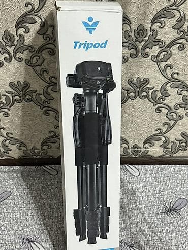 Набор для съемки: напольный штатив + настольный мини-штатив/селфи-сс at lalafo.kg Набор для съемки: напольный штатив + настольный мини-штатив/селфи-сс