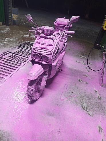 Скутер/мопед с туристическим оснащением и двойной оптикой. Описание at lalafo.kg Скутер/мопед с туристическим оснащением и двойной оптикой. Описание