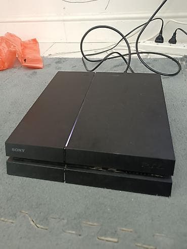 Продаю плейстейшен 4 фат в городе Ош! Обьем памяти 1 террабайт! at lalafo.kg Продаю плейстейшен 4 фат в городе Ош! Обьем памяти 1 террабайт!