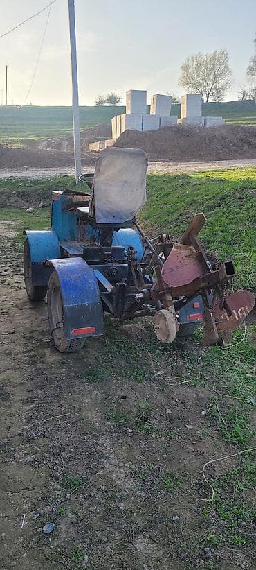 Самодельный мини-трактор с навесным орудием Описание: - Компактный at lalafo.kg Самодельный мини-трактор с навесным орудием Описание: - Компактный