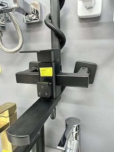 Смеситель для раковины/ванной, настенный, черный матовый. - at lalafo.kg Смеситель для раковины/ванной, настенный, черный матовый. -