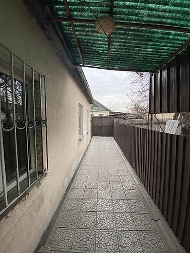 Продаю пол дома! Район Коммунаров Вход отдельный, в шаговой at lalafo.kg Продаю пол дома! Район Коммунаров Вход отдельный, в шаговой