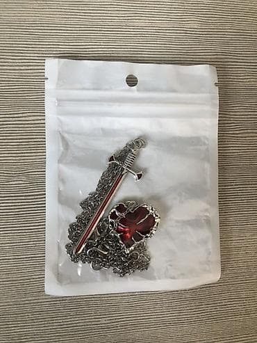 Кулон, Унисекс, Новый, Форма: Сердца at lalafo.kg Кулон, Унисекс, Новый, Форма: Сердца