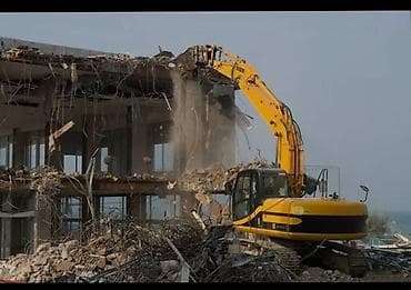 Услуги сноса зданий и демонтажа - Профессиональный демонтаж частных at lalafo.kg Услуги сноса зданий и демонтажа - Профессиональный демонтаж частных