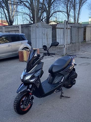 Тип скутера Yamaha, 150 куб. см, Бензин, Б/у at lalafo.kg Тип скутера Yamaha, 150 куб. см, Бензин, Б/у